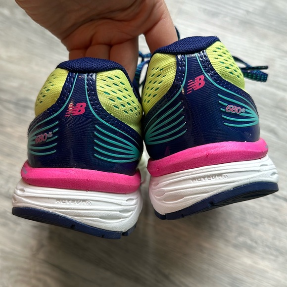 NWOT New Balance Sneakers - Picture 11 of 12